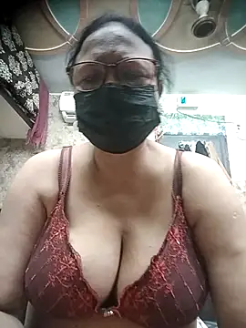 thehotlady online show from October 3, 5:43 pm