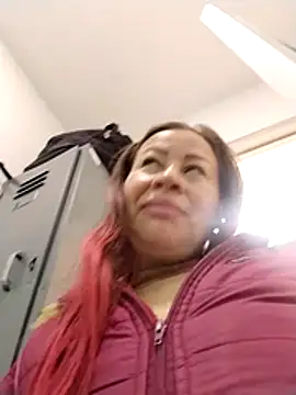 LaraCaliente online show from March 10, 2:11 pm