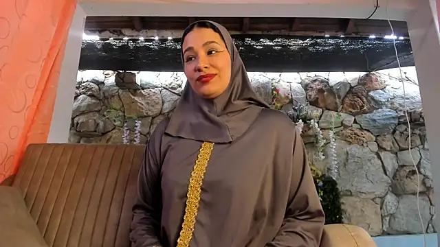 ShanaJamil online show from July 10, 12:30 pm