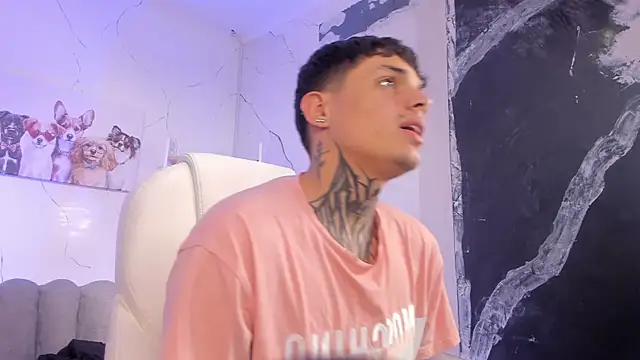 Declan-Fox online show from November 6, 4:13 am