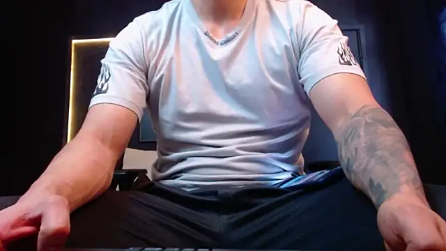 RichardMilleer online show from October 21, 1:56 pm