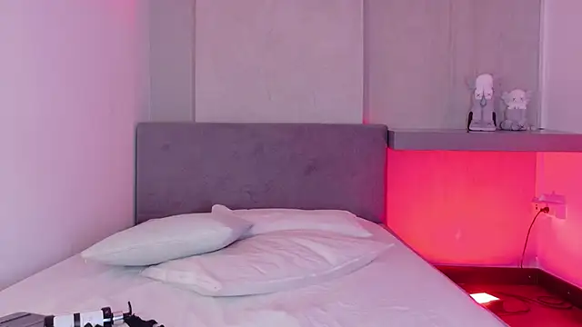 selena monroy online show from September 26, 11:25 am