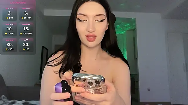 Jessasmith online show from July 25, 3:31 pm
