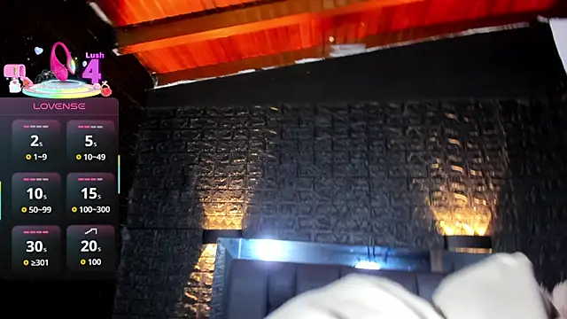 Snapshot of Victoriaa_Zans chatting on November 22, 10:36 am Victoriaa Zans online show from November 22, 10:36 am