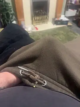 Snapshot of tdjw92 chatting on December 15, 8:57 pm tdjw92 online show from December 15, 8:57 pm