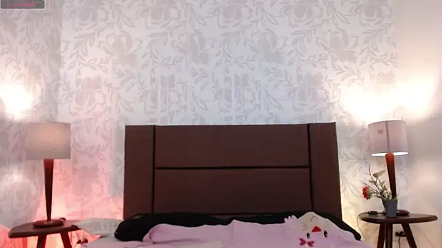 Ava Raye online show from December 19, 7:54 pm