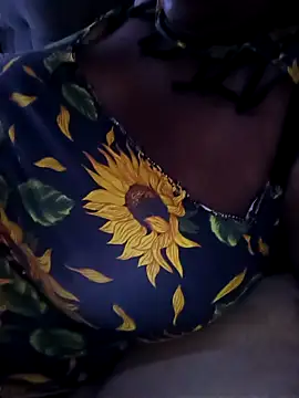 Snapshot of Rosabela04 chatting on March 17, 12:48 am Rosabela04 online show from March 17, 12:48 am