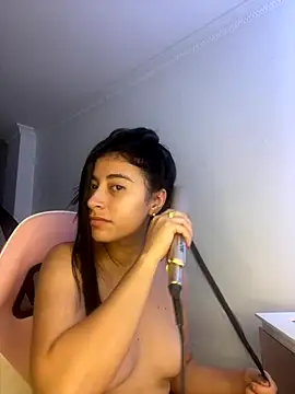 Isabella Montoya online show from October 7, 2:25 pm