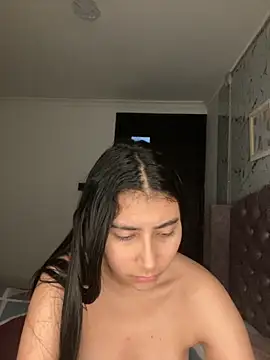 Isabella Montoya online show from October 9, 1:09 pm