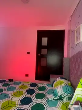 Isabella Montoya online show from October 24, 4:03 pm