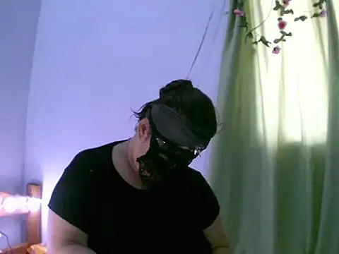 Isis 81 online show from September 17, 5:03 pm