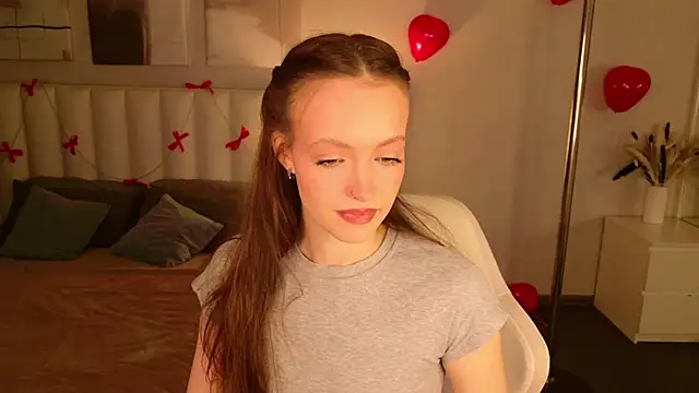 Snapshot of SallyPinkman chatting on February 15, 9:08 am SallyPinkman online show from February 15, 9:08 am