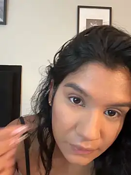 Snapshot of Lyria_Diamond chatting on October 26, 8:15 pm Lyria Diamond online show from October 26, 8:15 pm