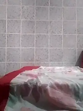 Snapshot of Cachorrinha2025 chatting on October 25, 5:40 pm Cachorrinha2025 online show from October 25, 5:40 pm