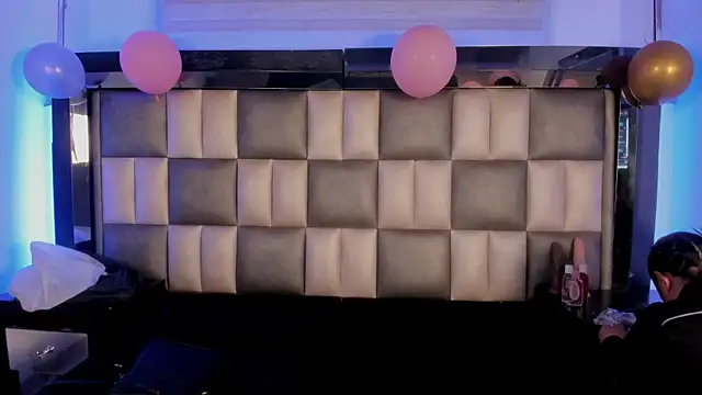 Snapshot of abbiecollins_js chatting on November 21, 3:27 am abbiecollins js online show from November 21, 3:27 am