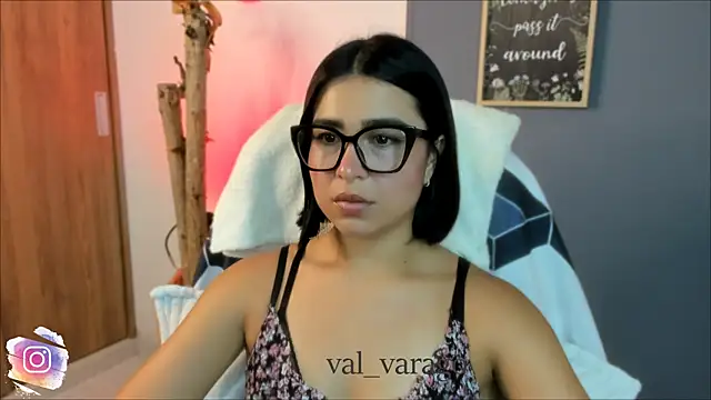 val varago online show from June 24, 11:37 pm