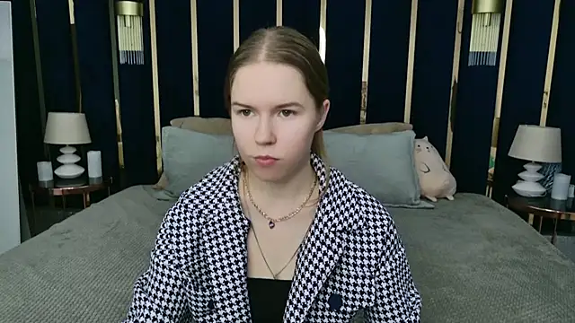 Alida Brice online show from November 9, 5:28 am