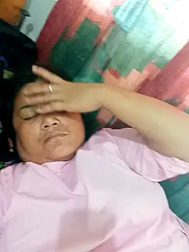 Snapshot of slutty_pinay12 chatting on December 15, 4:39 am slutty pinay12 online show from December 15, 4:39 am