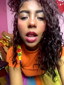 PrettyTiana  online show from October 8, 9:12 pm