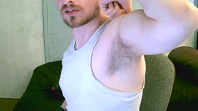 britlad77 online show from September 19, 4:07 pm