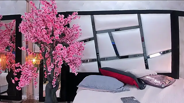 Snapshot of CleoDemon chatting on March 29, 6:24 am CleoDemon online show from March 29, 6:24 am