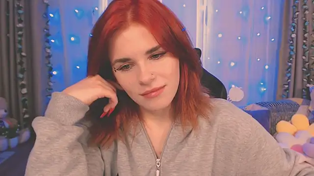 AlissaKiss1 online show from November 5, 6:24 am