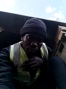 Snapshot of Msoon001 chatting on December 15, 3:55 am Msoon001 online show from December 15, 3:55 am