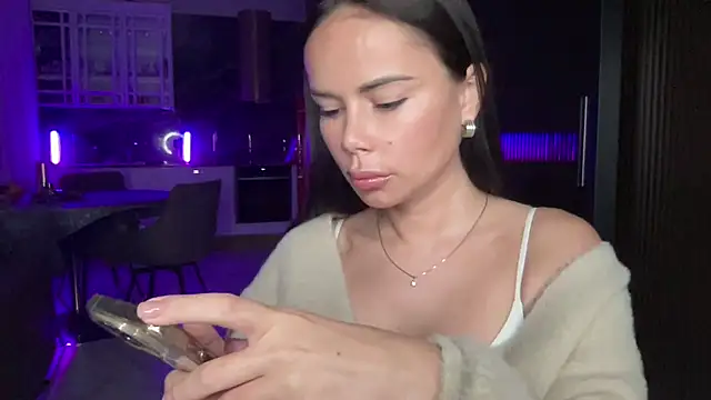 Orlinah online show from October 15, 6:30 pm