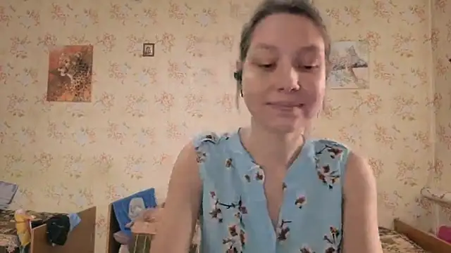 QutieDaSweet online show from October 6, 6:11 am