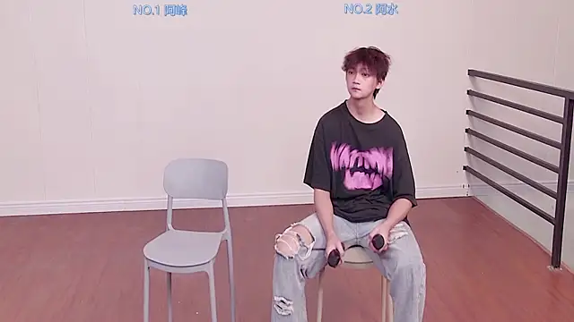 huayang001 online show from September 17, 10:28 am