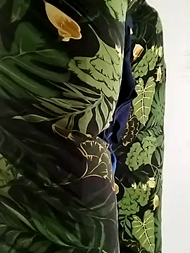 Kwasi-a online show from November 28, 12:30 pm