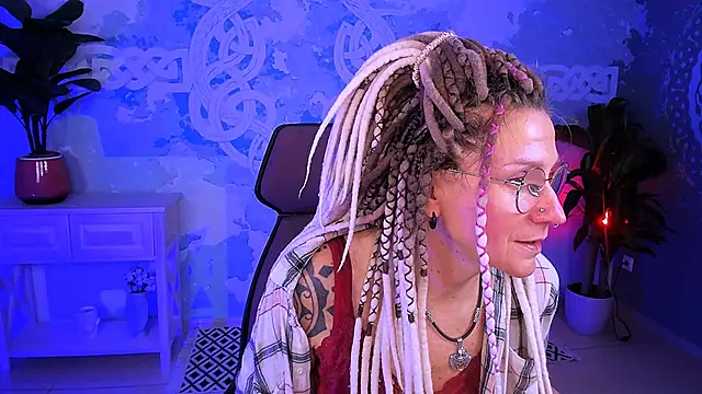 Snapshot of UmaSpace chatting on February 15, 5:26 am UmaSpace online show from February 15, 5:26 am