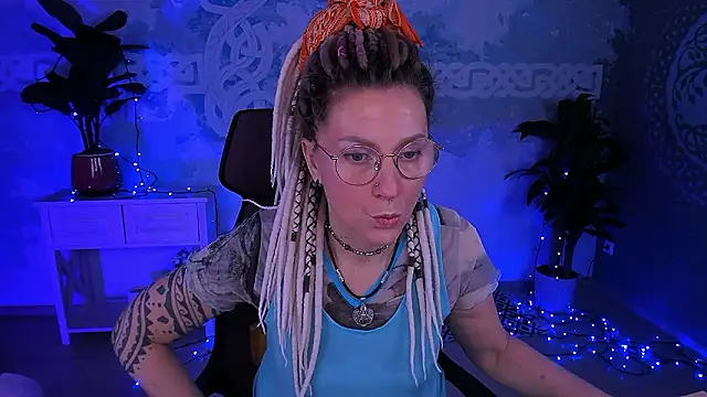 Snapshot of UmaSpace chatting on February 25, 5:06 am UmaSpace online show from February 25, 5:06 am