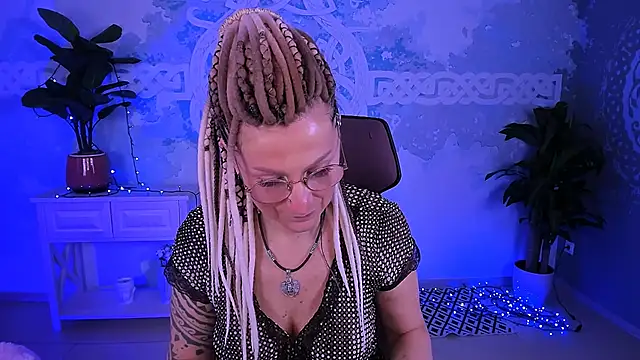 Snapshot of UmaSpace chatting on March 14, 7:03 am UmaSpace online show from March 14, 7:03 am