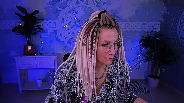 Snapshot of UmaSpace chatting on March 27, 5:13 am UmaSpace online show from March 27, 5:13 am