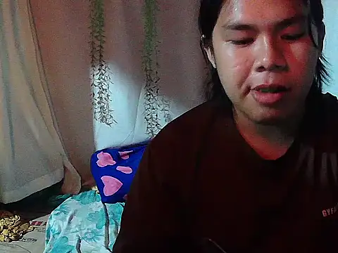 Huntrix2025 online show from December 1, 11:37 am