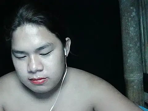 Huntrix2025 online show from May 21, 8:49 pm