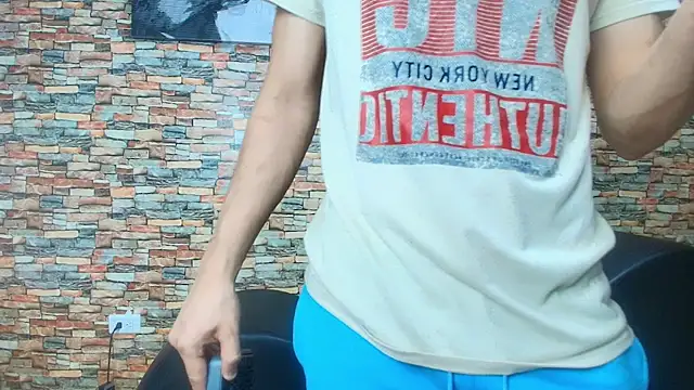 Snapshot of lisa_andruu chatting on November 1, 1:46 pm lisa andruu online show from November 1, 1:46 pm