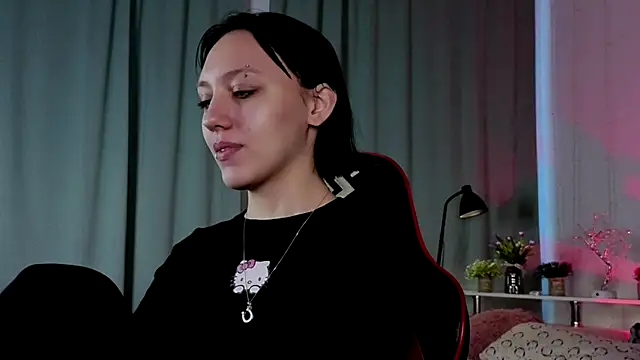 AdeliceLenoir online show from October 11, 2:04 pm