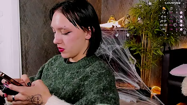 AdeliceLenoir online show from October 19, 7:03 pm