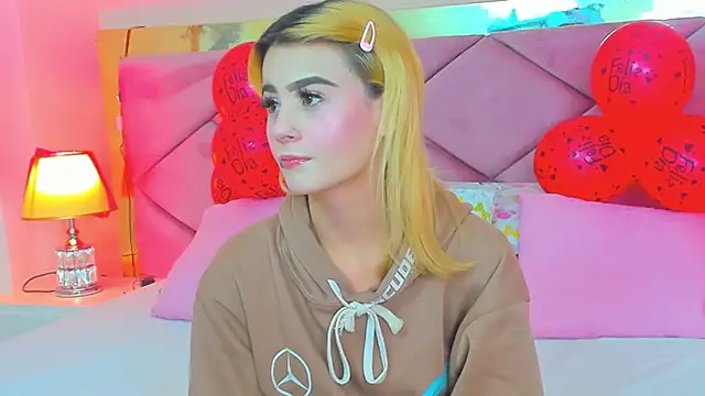 ChloeLaurentt online show from March 3, 1:23 am