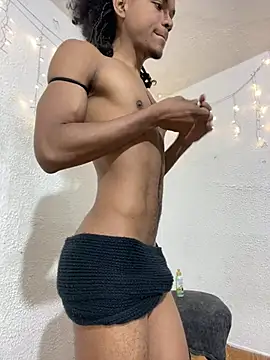 Snapshot of Sexyquerubin chatting on February 25, 11:09 am Sexyquerubin online show from February 25, 11:09 am