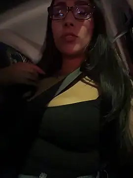 Snapshot of Nicol_X chatting on December 14, 2:17 am Nicol X online show from December 14, 2:17 am