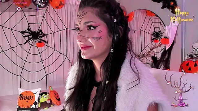 Keiiry  online show from October 30, 8:20 pm