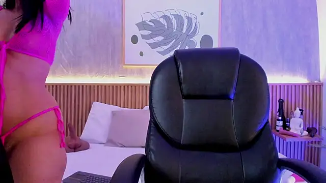 Coco-balenciaga online show from September 22, 11:34 am