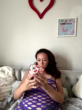 Snapshot of BarbieKarly chatting on September 23, 7:39 pm BarbieKarly online show from September 23, 7:39 pm