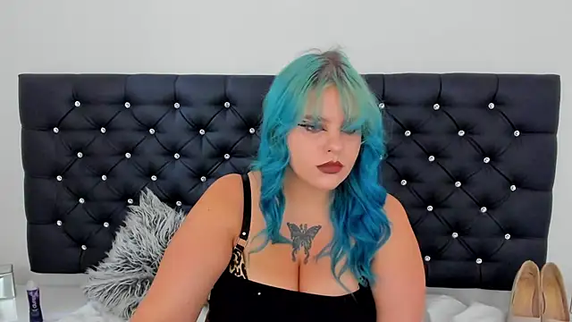 Snapshot of LunaWetPussy chatting on July 2, 1:28 pm LunaWetPussy online show from July 2, 1:28 pm