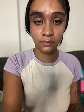 Snapshot of Isabella-Teen chatting on March 12, 7:09 pm Isabella-Teen online show from March 12, 7:09 pm