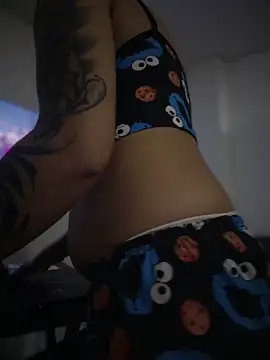 Snapshot of Isabella-Teen chatting on March 26, 2:06 am Isabella-Teen online show from March 26, 2:06 am