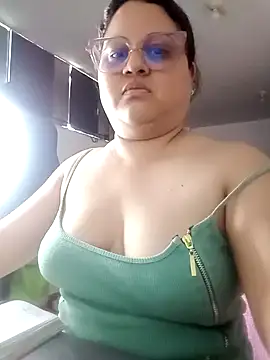 Chiki hot92 online show from October 2, 8:27 pm